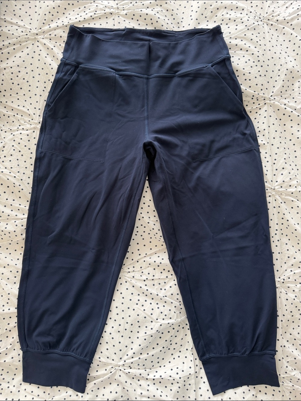lululemon athletica Women’s Navy cropped joggers with Side Pockets